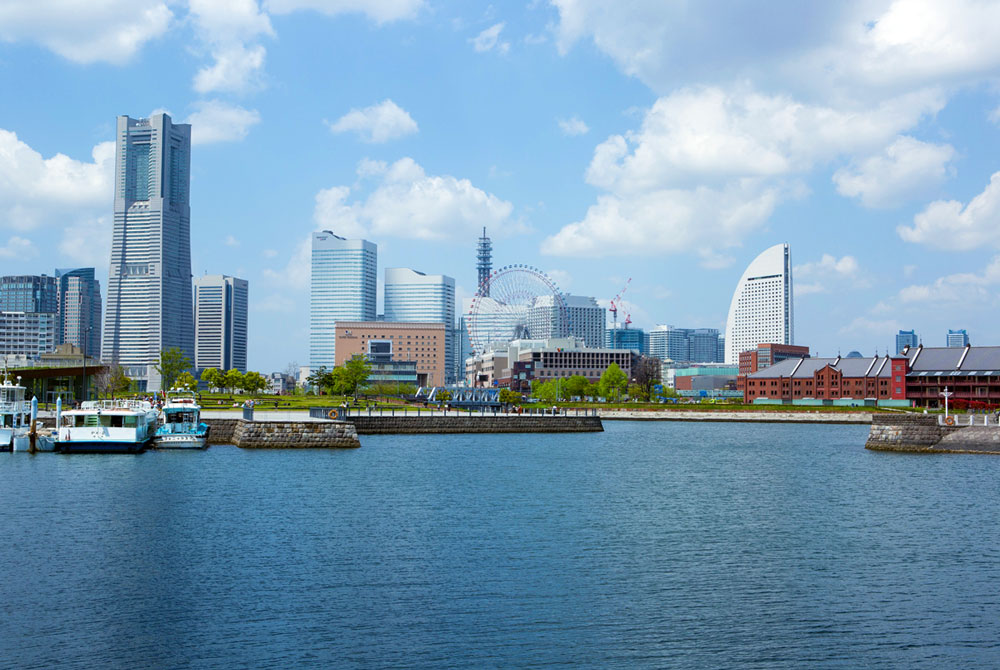 横浜市の大さん橋からの風景