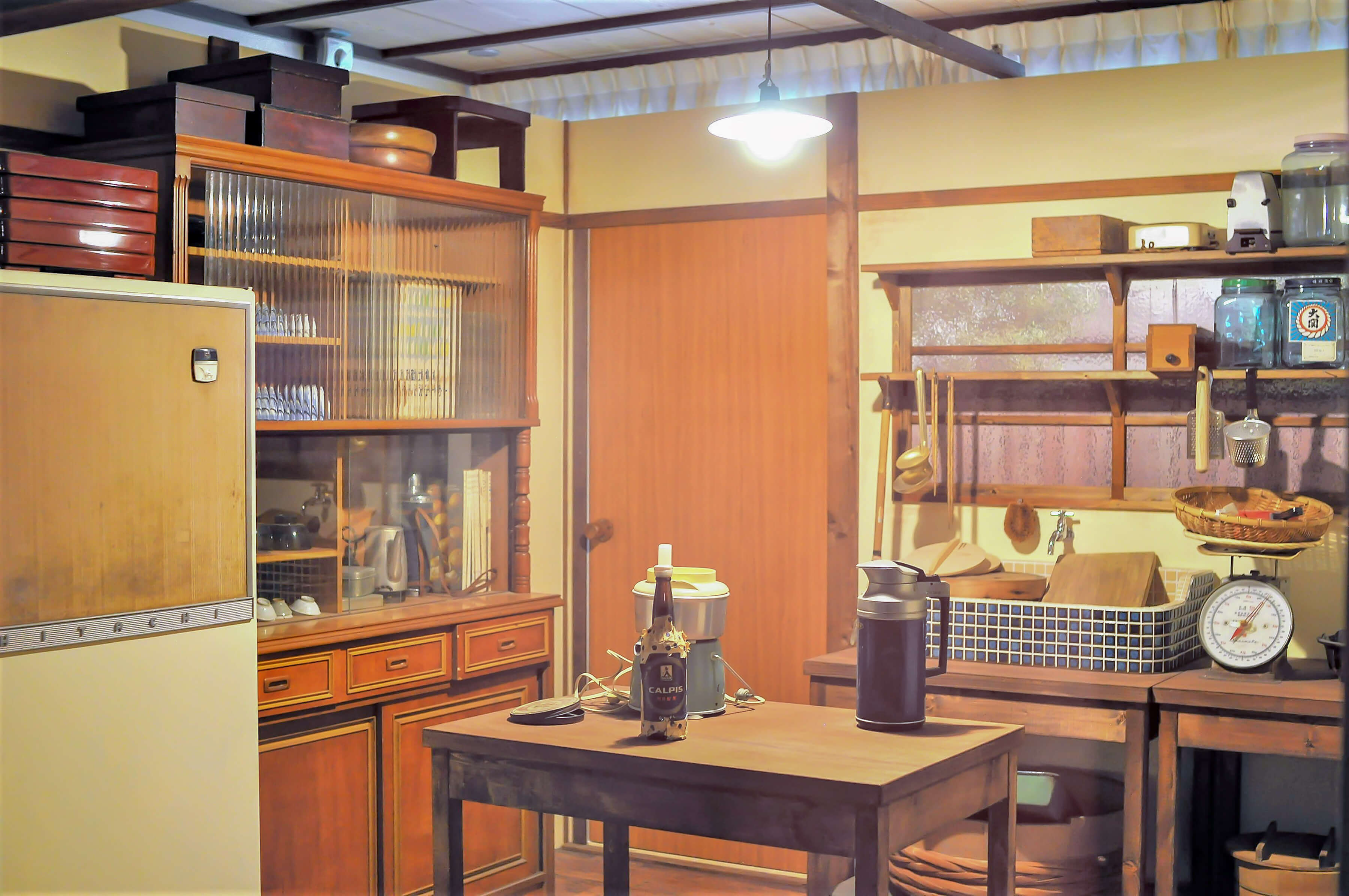 生前整理の体験談について：昭和の台所の画像