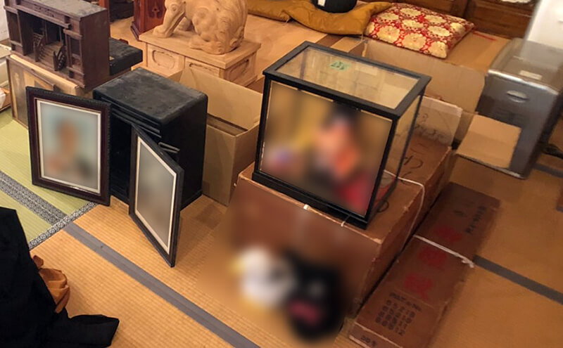 遺品整理でのご供養の様子